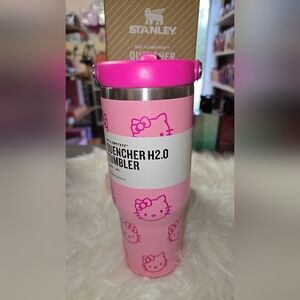 Stanley Hello Kitty tumbler 30oz